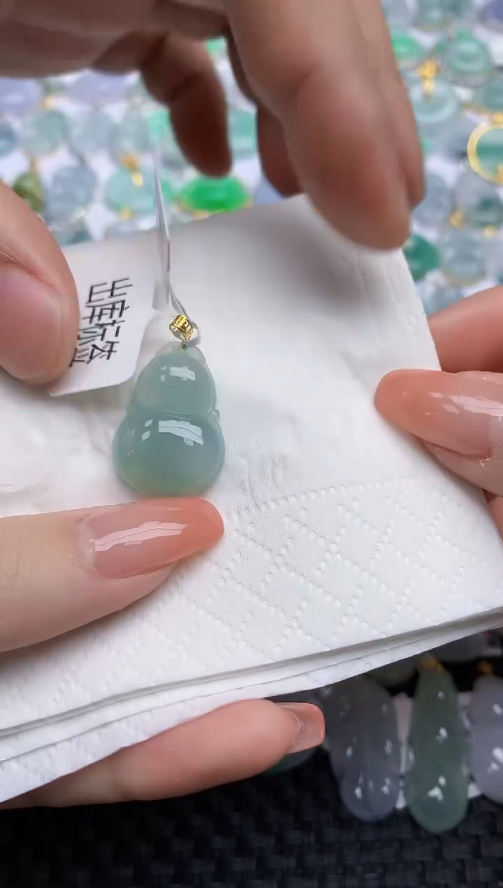 【闪购商品】翡翠颈饰18K金镶嵌天然翡翠A货