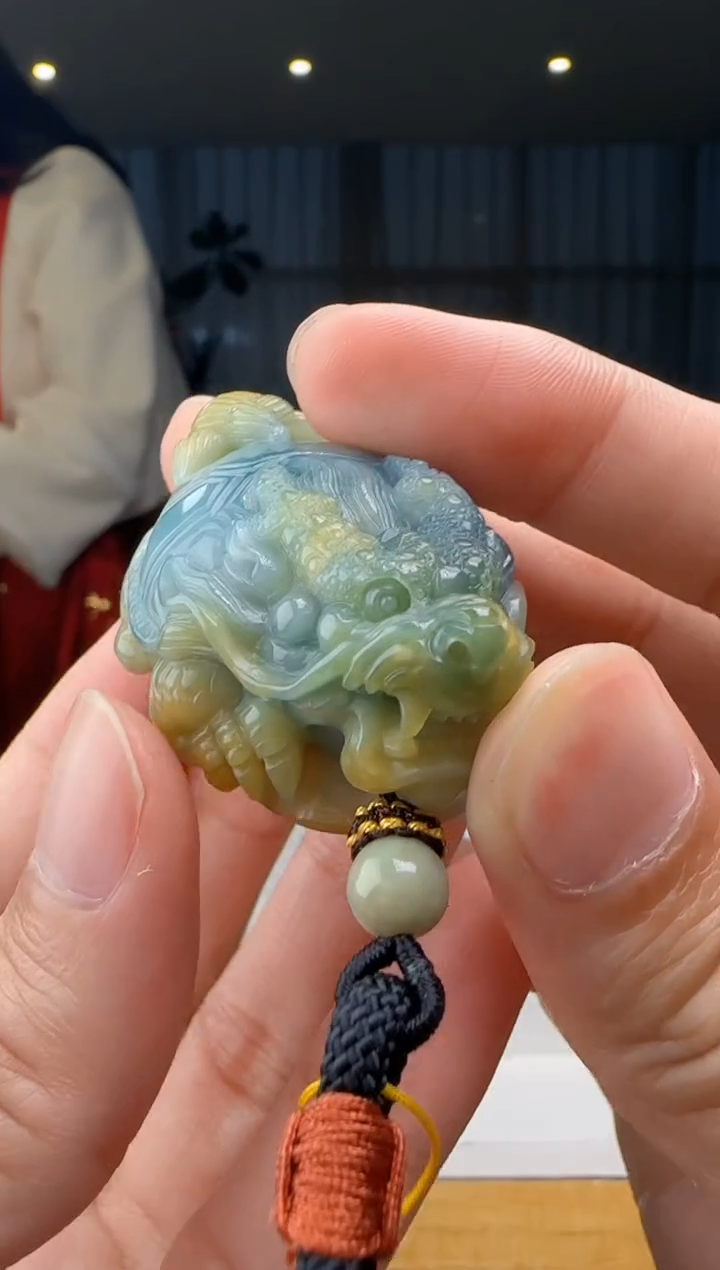 【闪购商品】翡翠吊坠(赠链)未镶嵌XM@@960Q3J14503