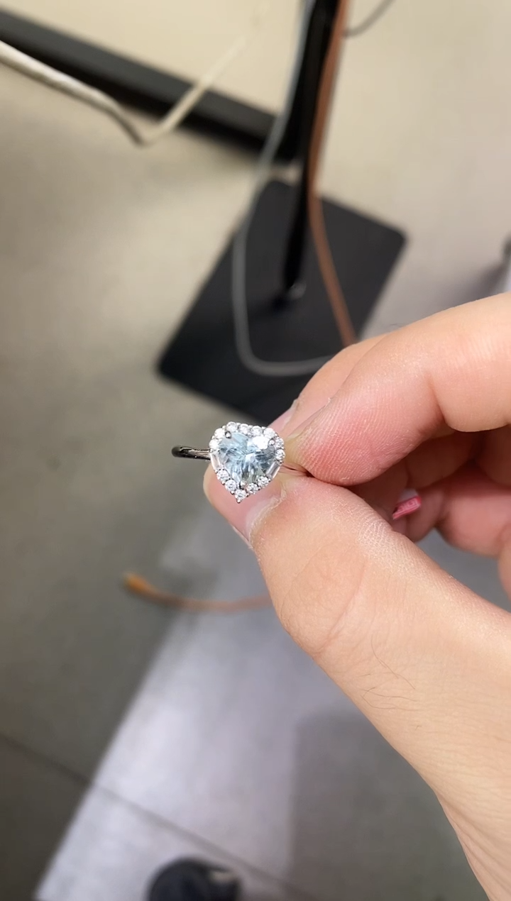 银S925镶嵌戒指海蓝宝石天然海蓝宝戒指