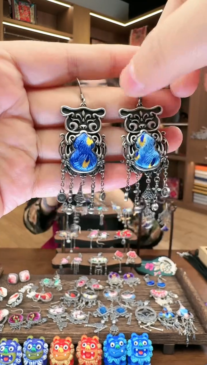 【闪购商品】织绣304黔东南苗族刺绣