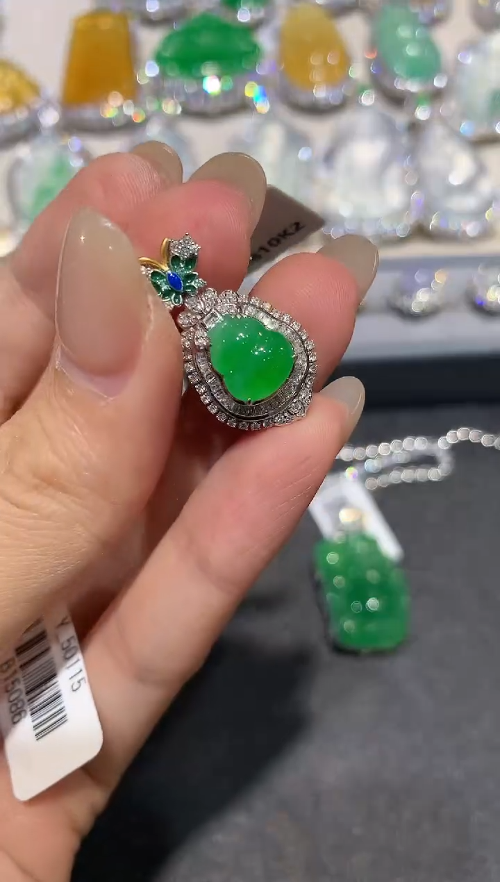 【闪购商品】翡翠吊坠(不含链)18K金镶嵌q385   多样性一件发货