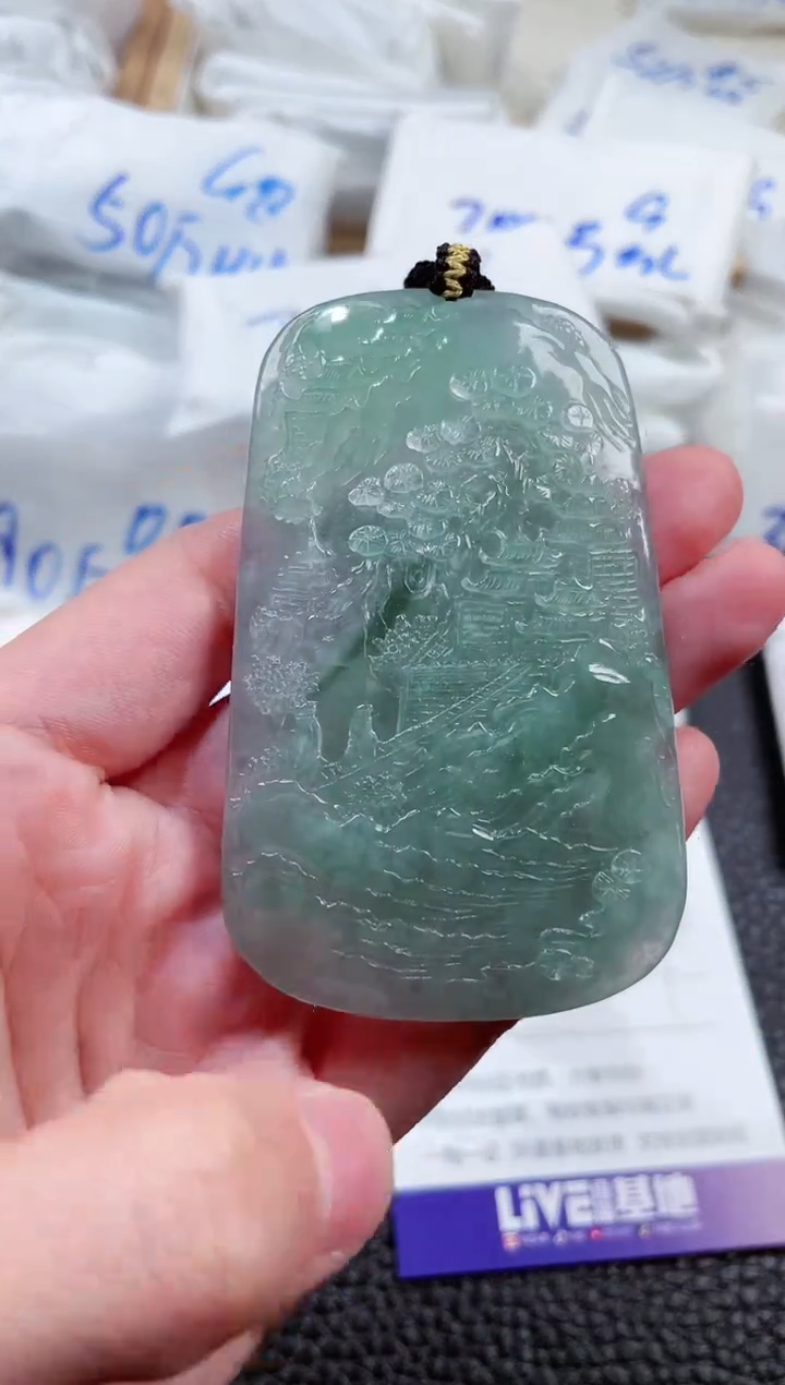 【闪购商品】翡翠颈饰未镶嵌00001693