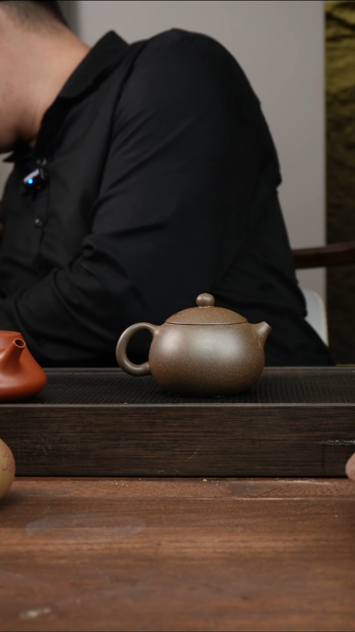 茶杯紫砂奔**方还原烧西施     180CC   