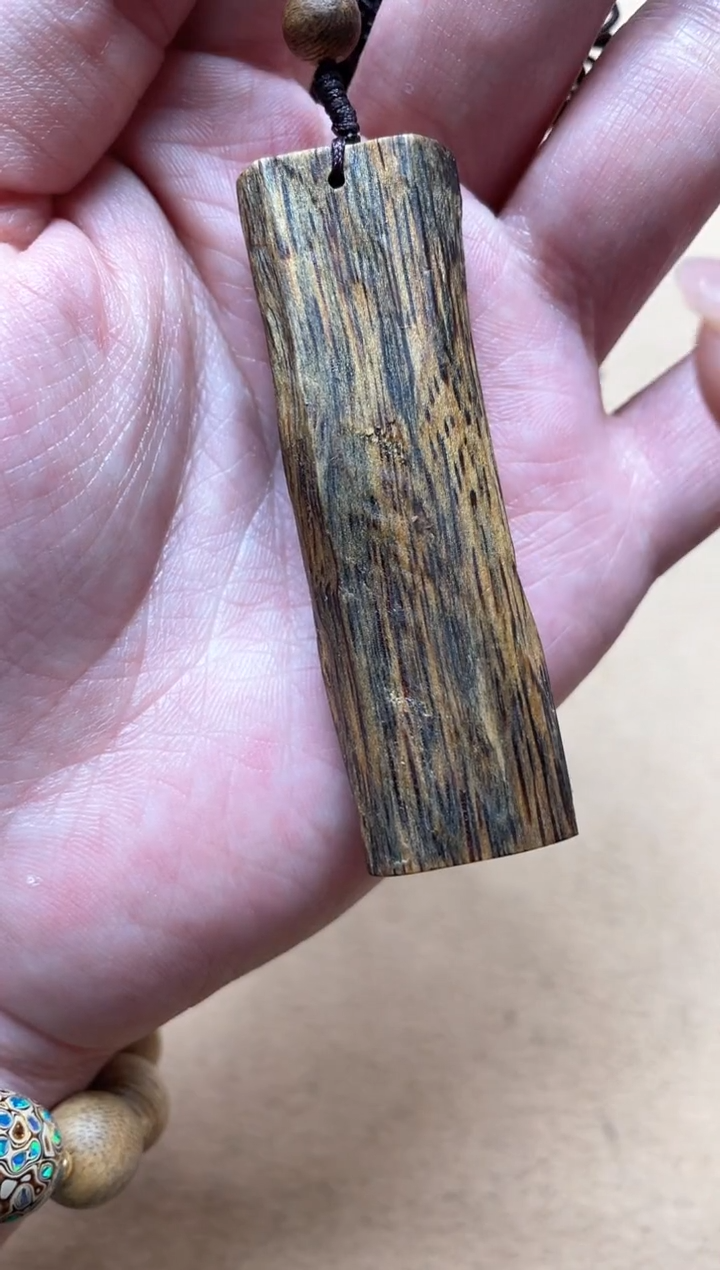 【闪购商品】沉香吊坠红金猊吊坠