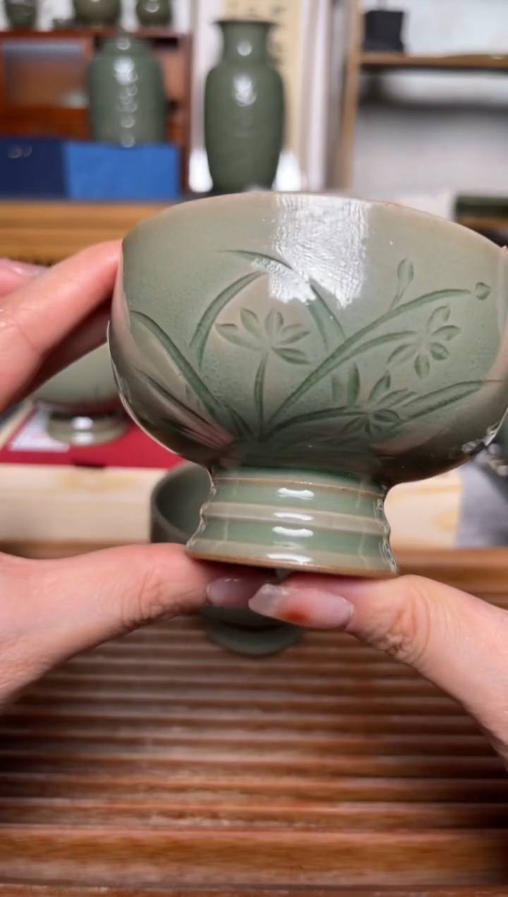 【闪购商品】其他王晓娜 纯手工秘色兰花高足杯