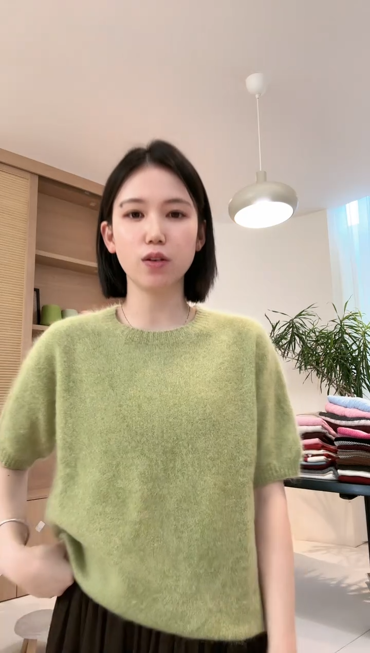 9801-绿绮圆领毛衣