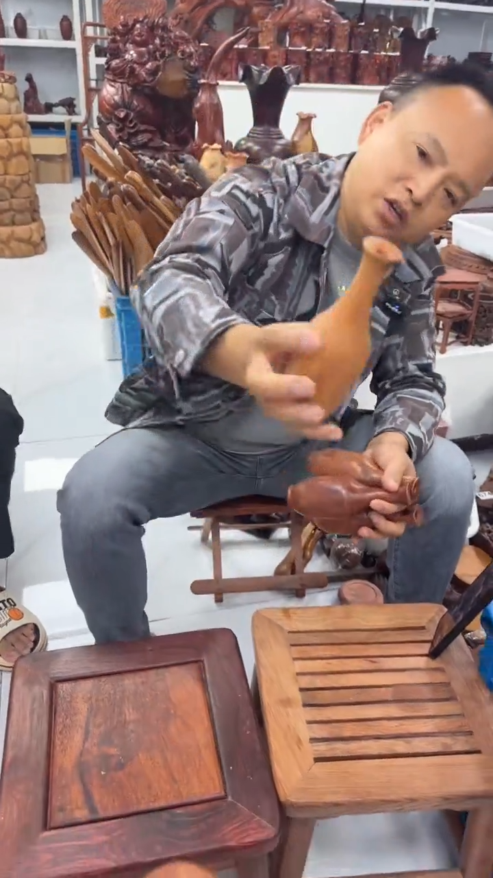 花梨木类木雕款工艺品8888888888