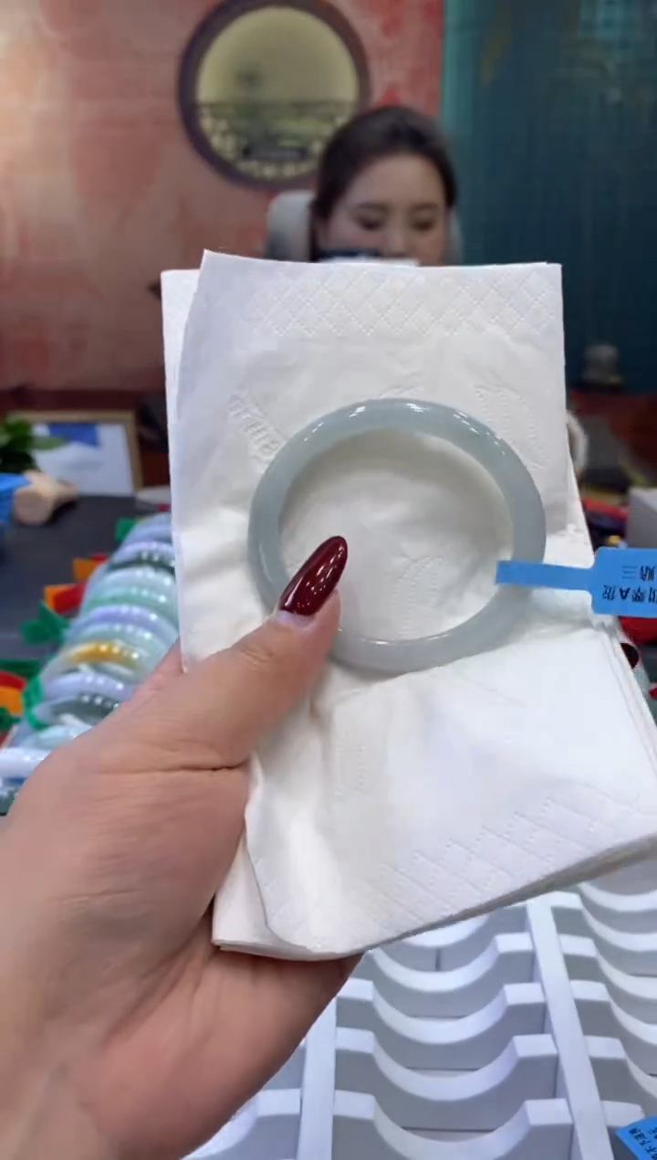 【闪购商品】翡翠手镯未镶嵌多人001133