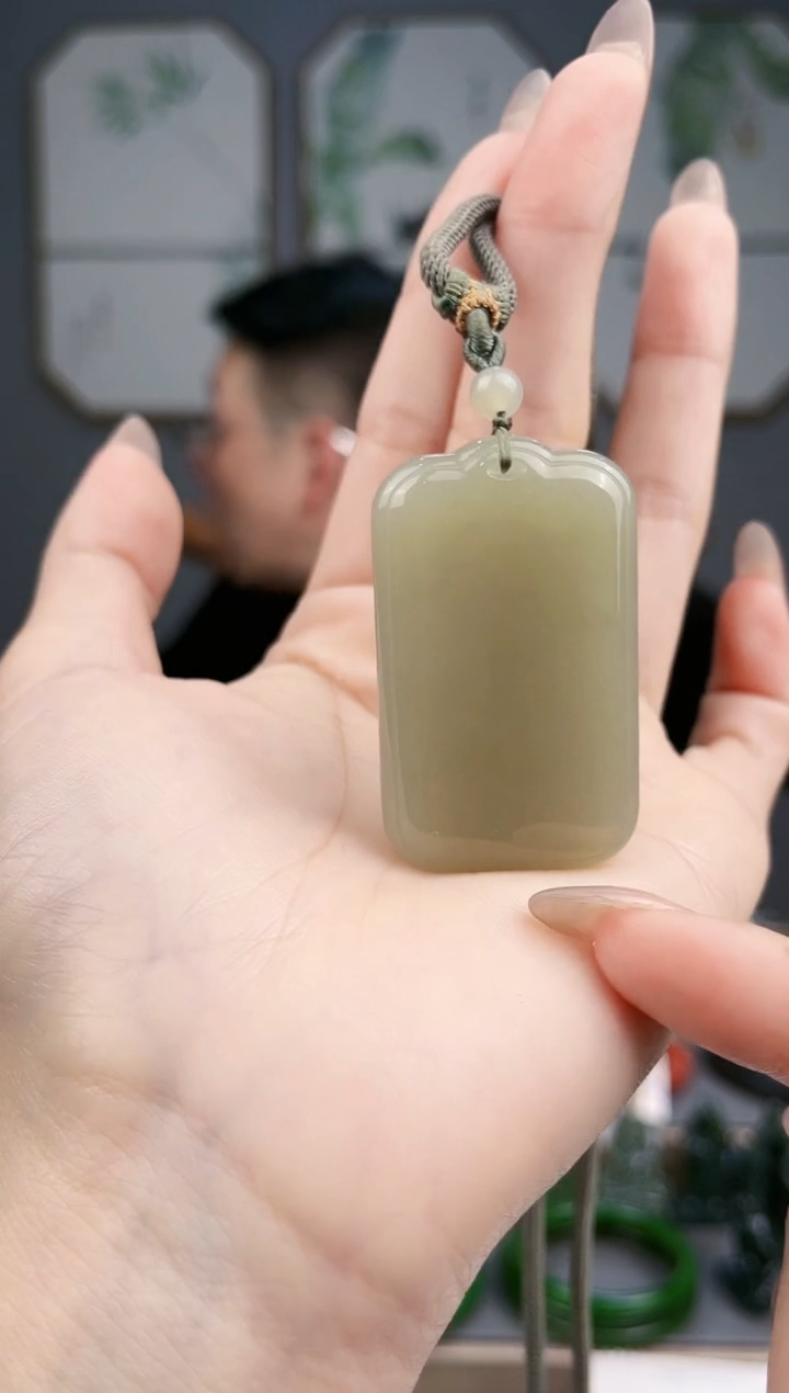 【闪购商品】和田玉颈饰未镶嵌AA多样性发货 