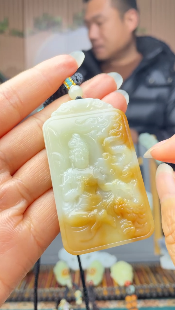 颈饰未镶嵌和田玉拍一发一