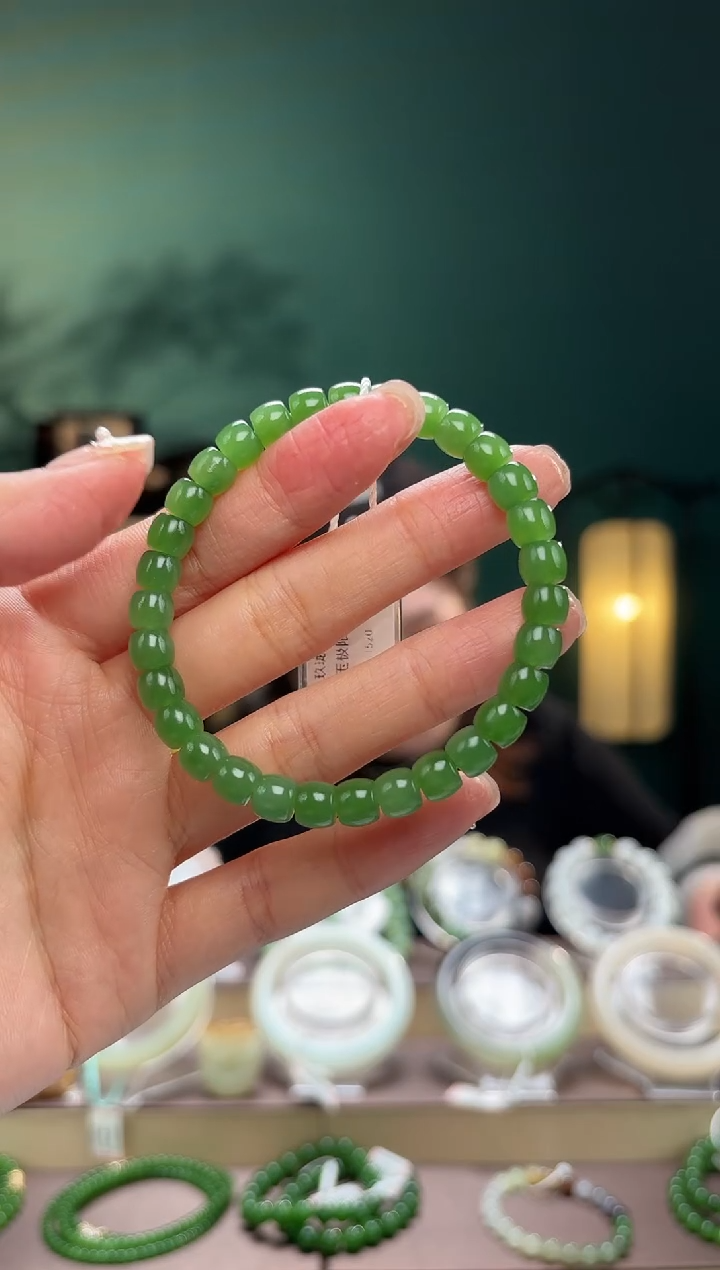 【闪购商品】和田玉手串未镶嵌卡7碧玉直切手串