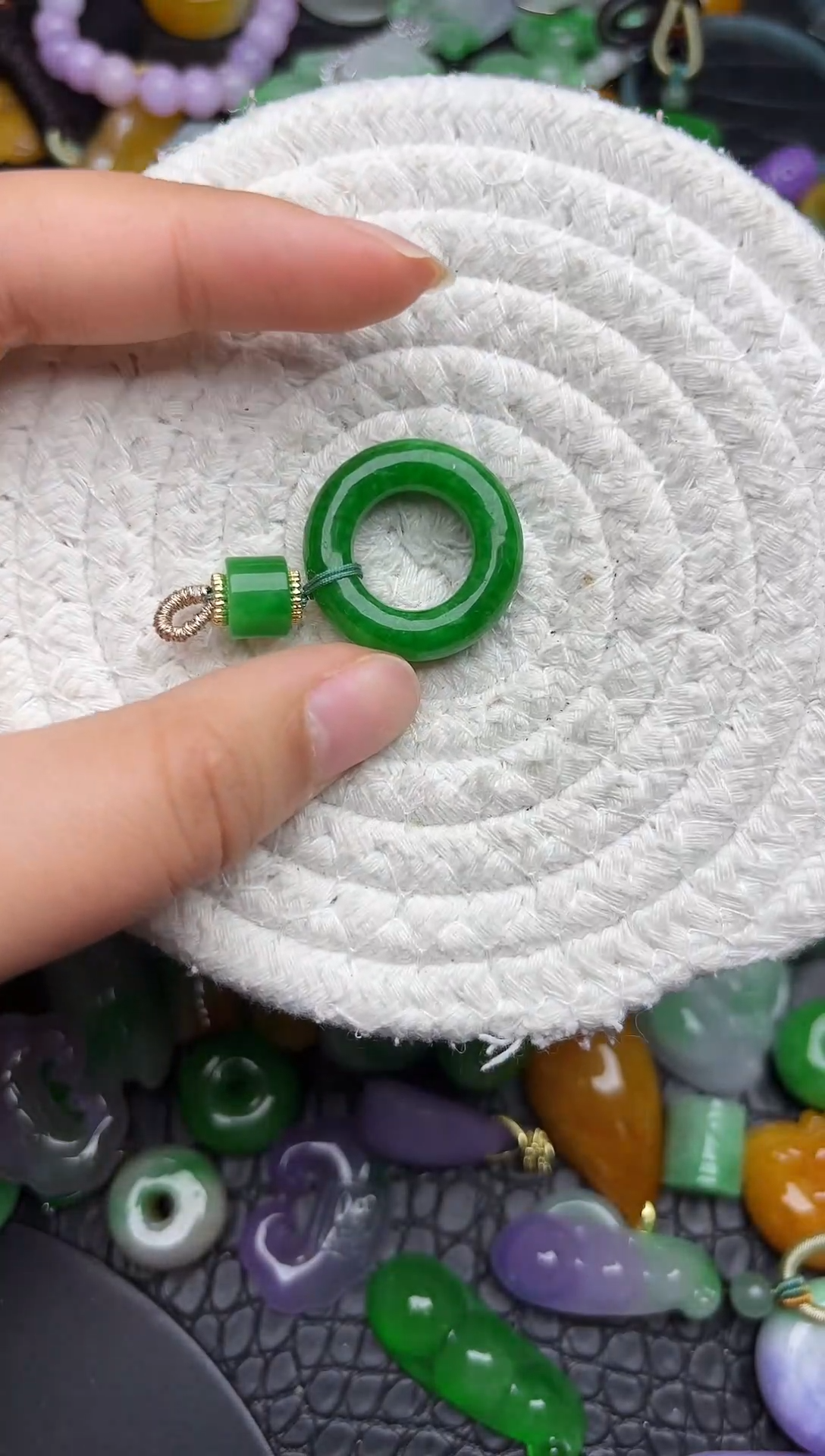 颈饰未镶嵌翡翠缅甸翡翠吊坠