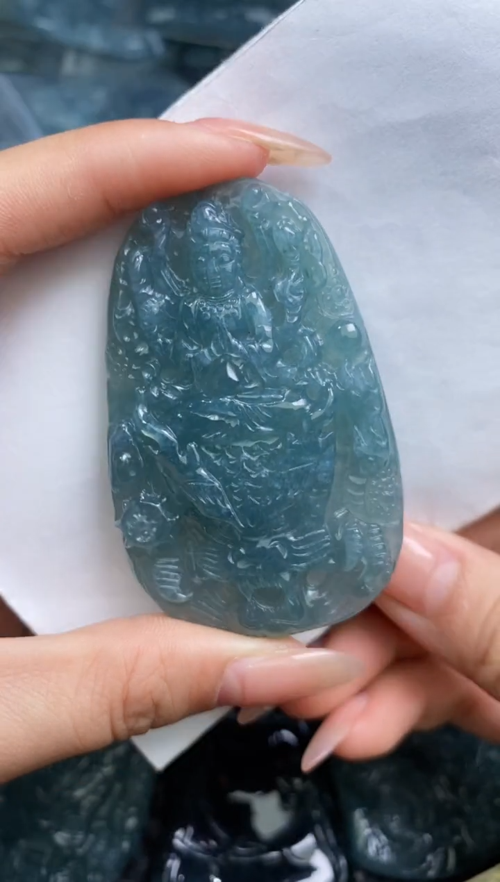 【闪购商品】翡翠颈饰未镶嵌           