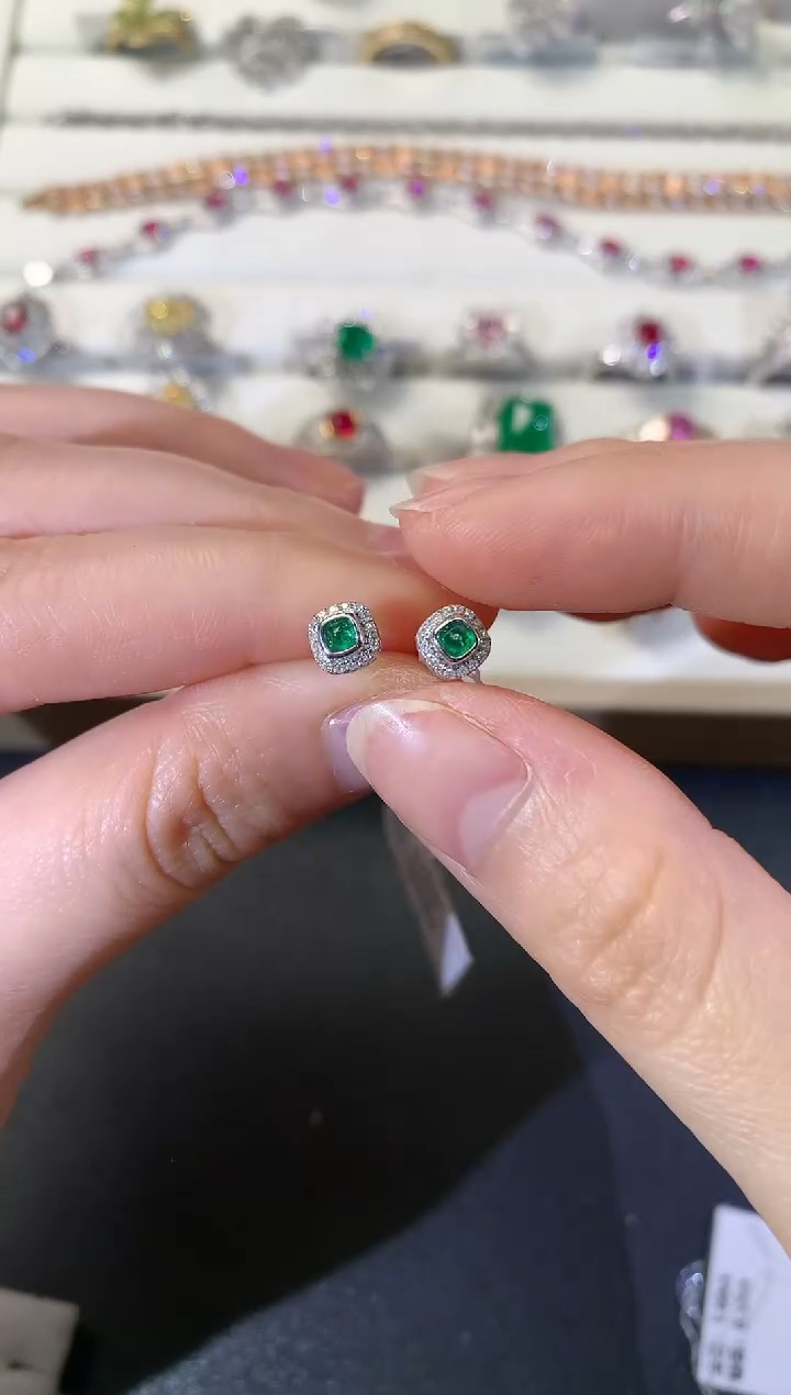 【闪购商品】祖母绿耳饰18K金镶嵌D60|1980