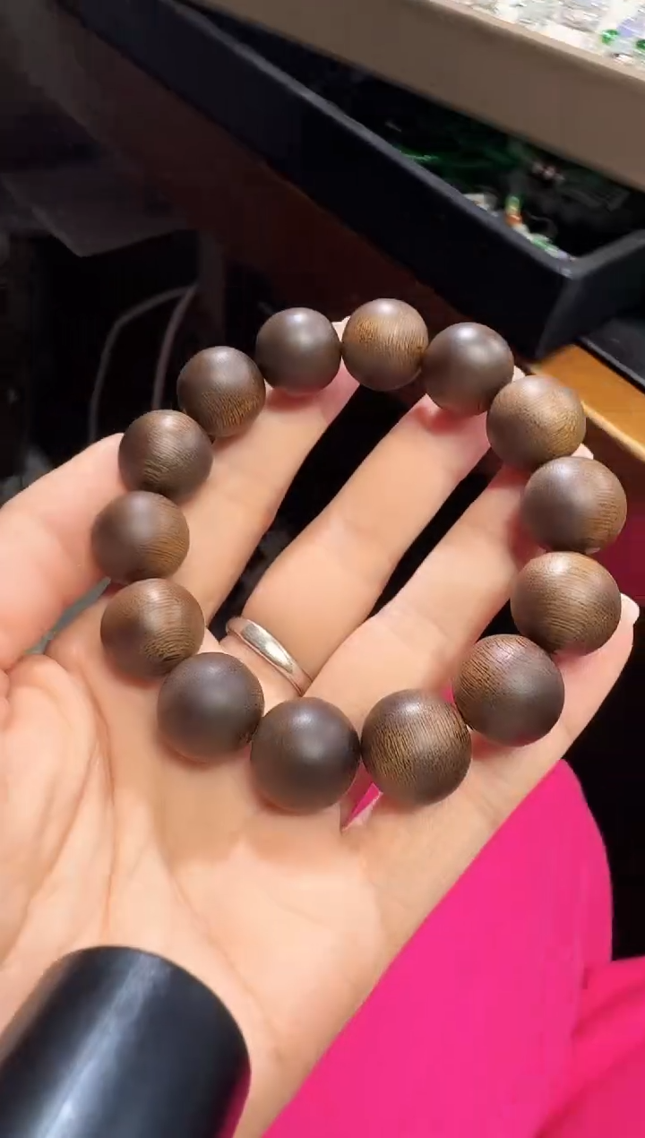 沉香手串沉香手串