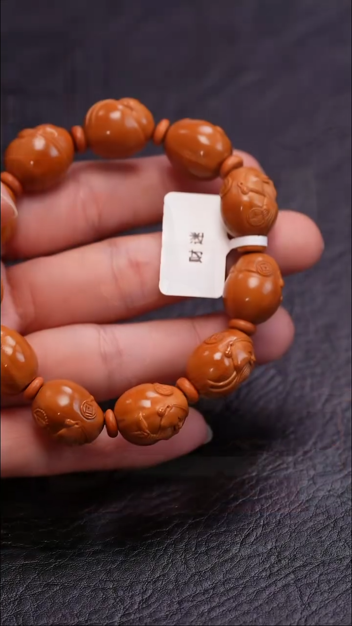【闪购商品】橄榄核吊坠橄榄核