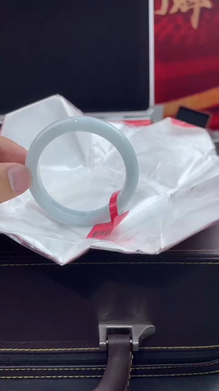 【闪购商品】翡翠手镯未镶嵌12翡翠手镯