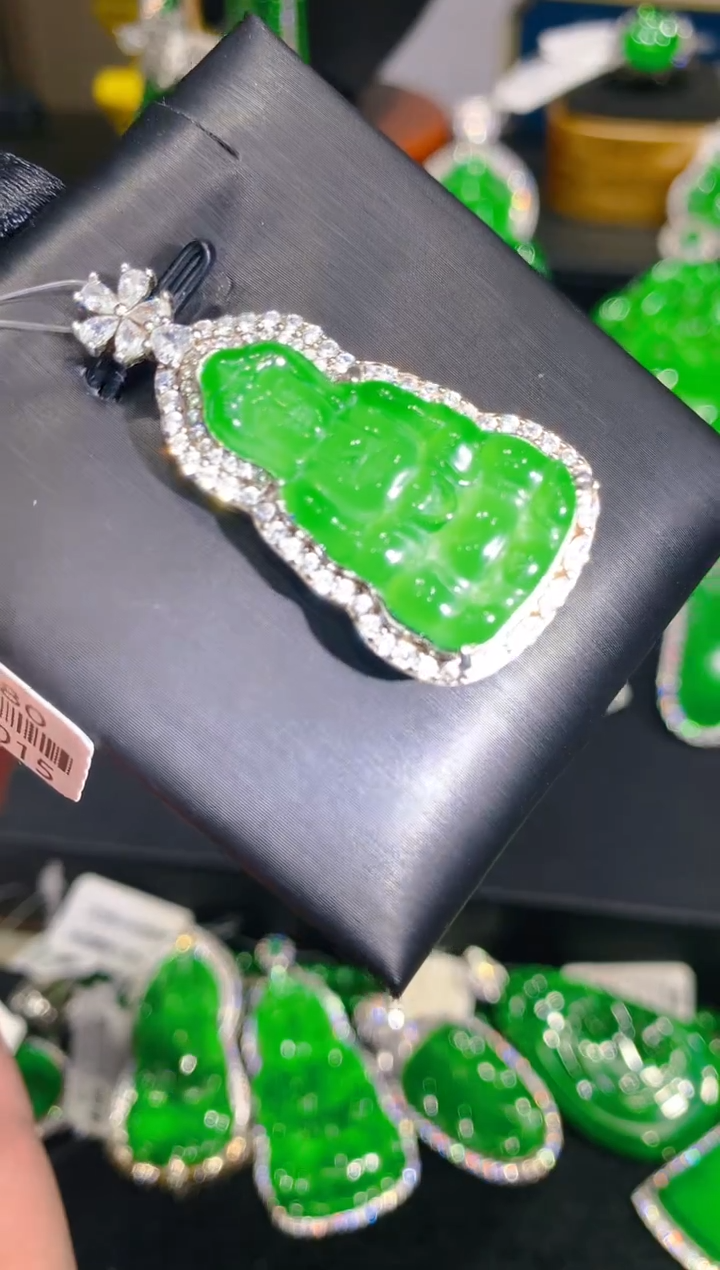 【闪购商品】翡翠颈饰银S925镶嵌32一季