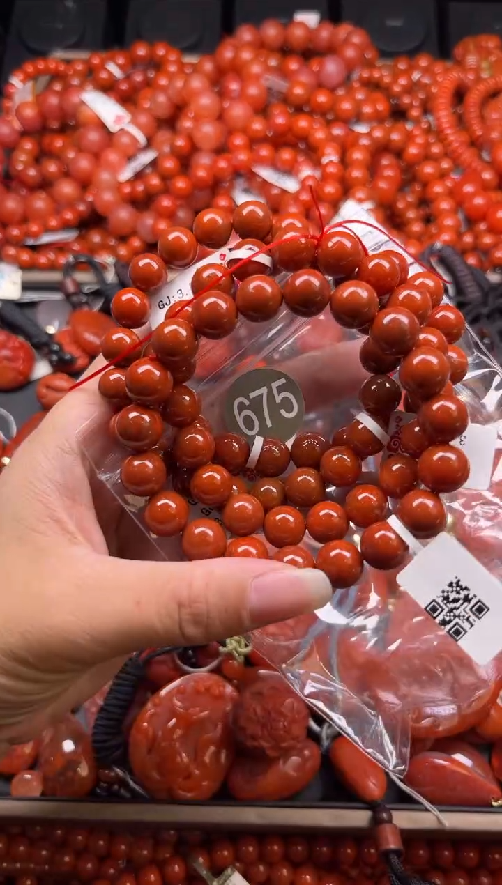 南红玛瑙未镶嵌珠宝奇石675-10随机多样性一条