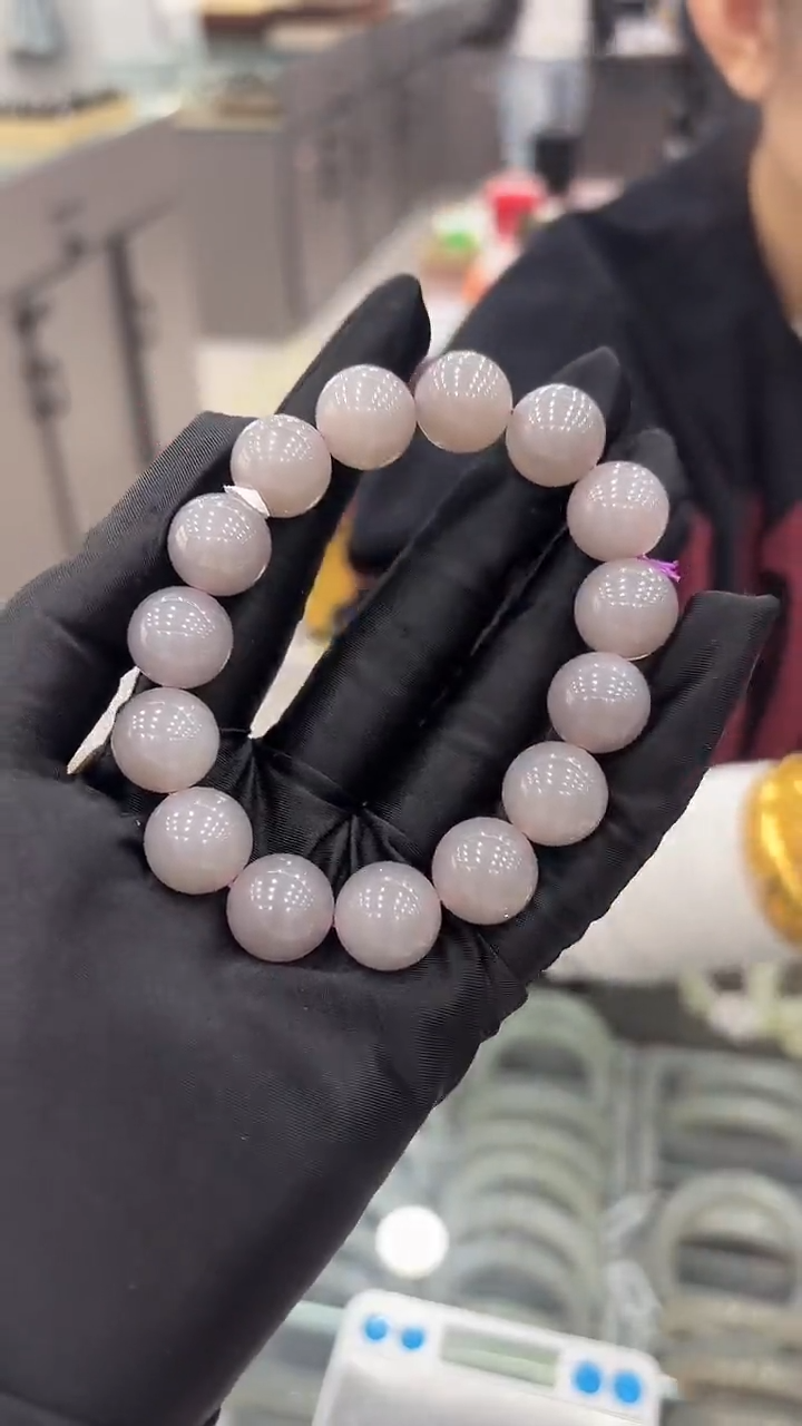 未镶嵌手串和田玉R***i董小姐推荐 多样性发货 拍一发一yz14