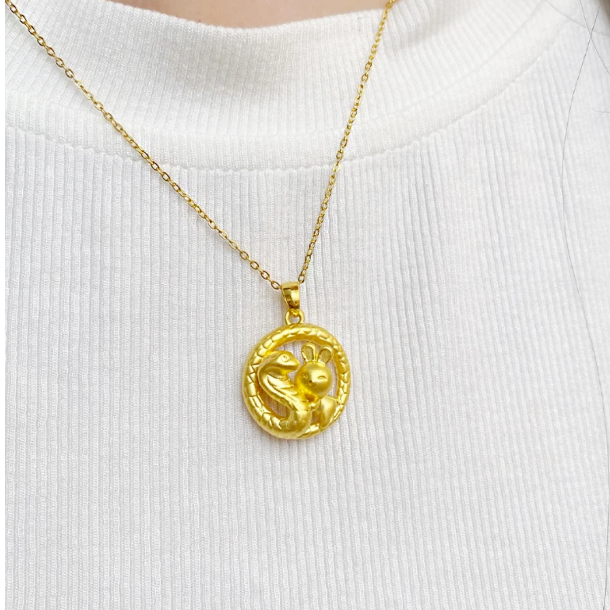 瑞诺黄金蛇缠兔吊坠项链女足迹999本命年生肖蛇锁骨链送女友礼物