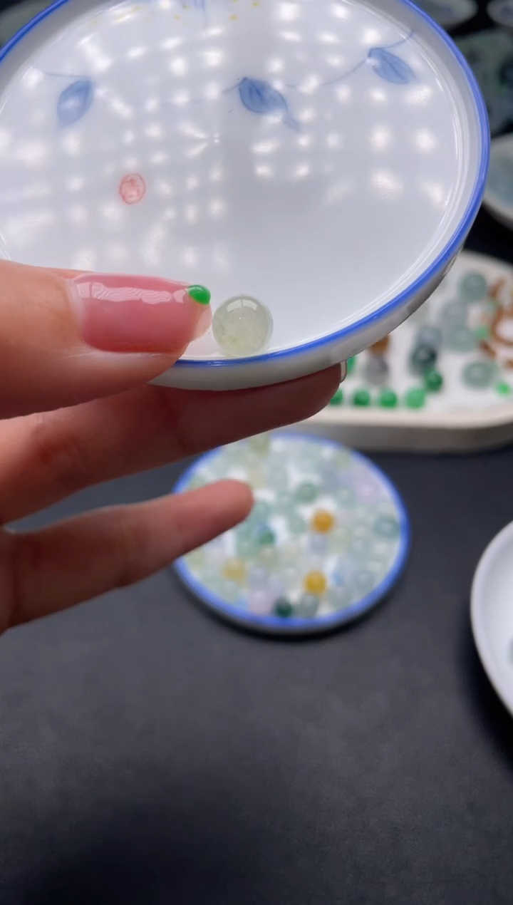 【闪购商品】翡翠颈饰未镶嵌啊啊A266