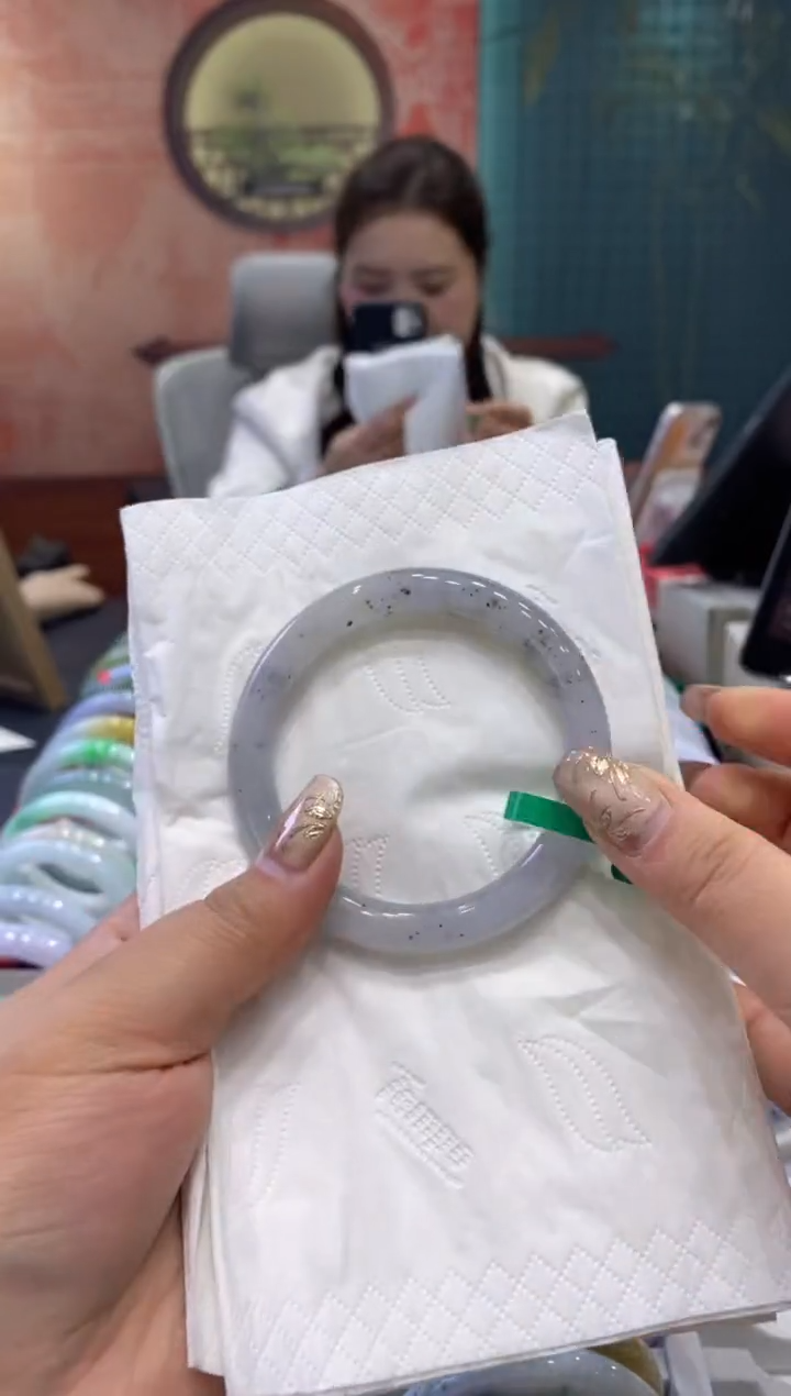 【闪购商品】翡翠手镯未镶嵌多人005407