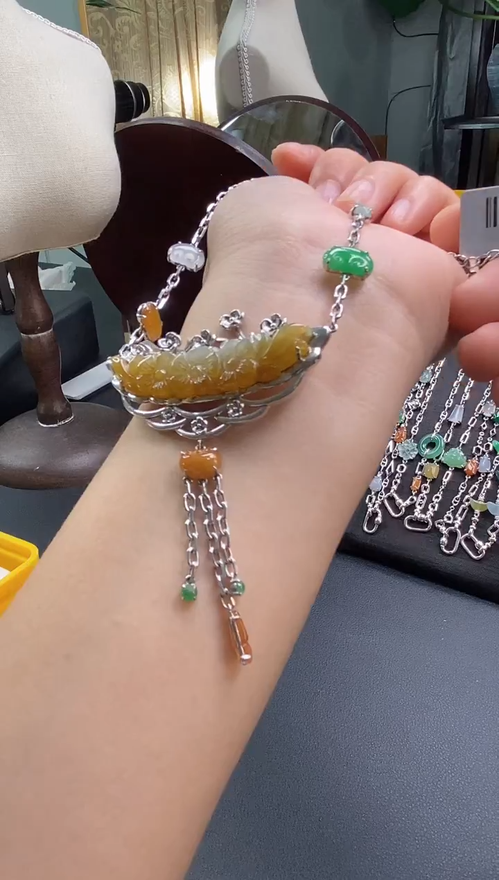 颈饰银S925镶嵌翡翠13477