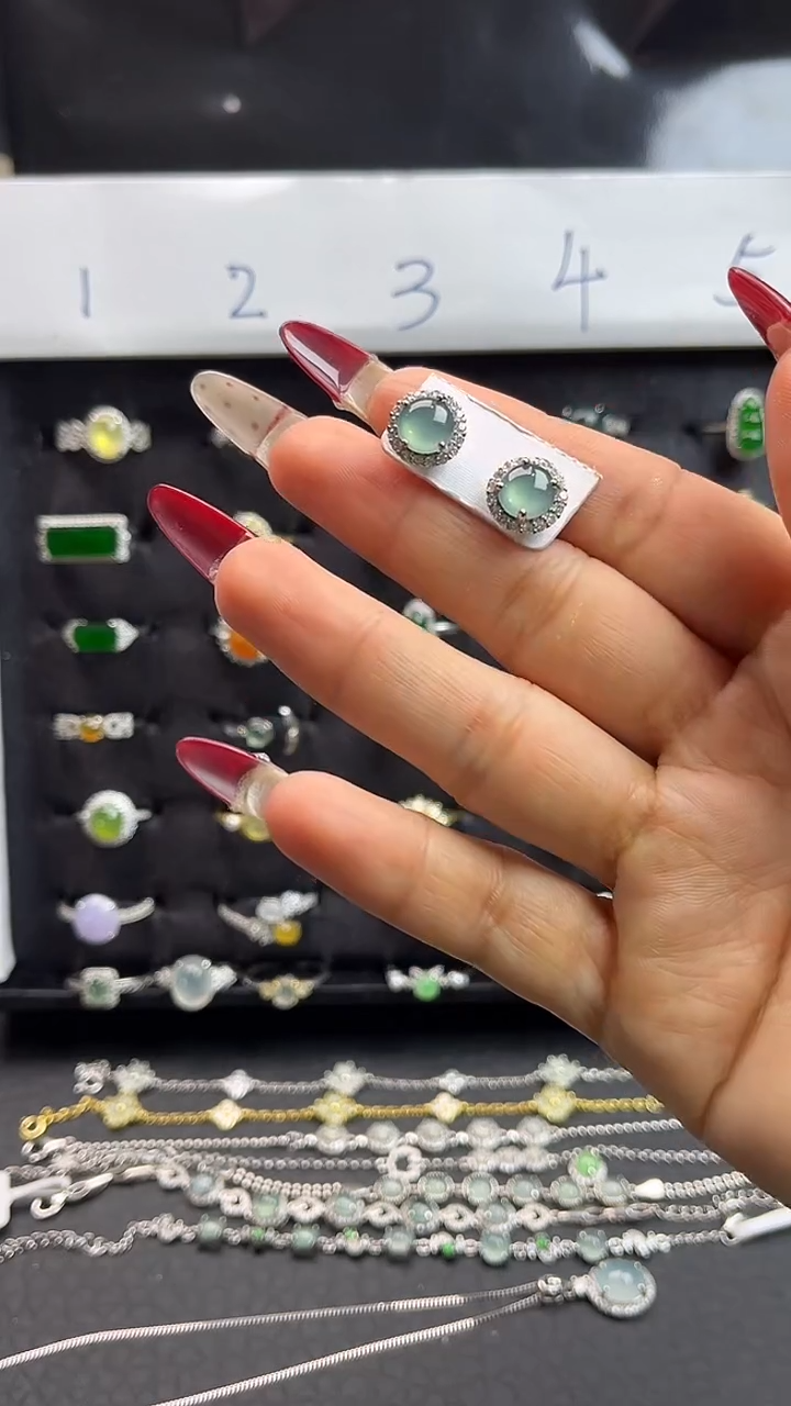 【闪购商品】翡翠戒指未镶嵌女款耳钉