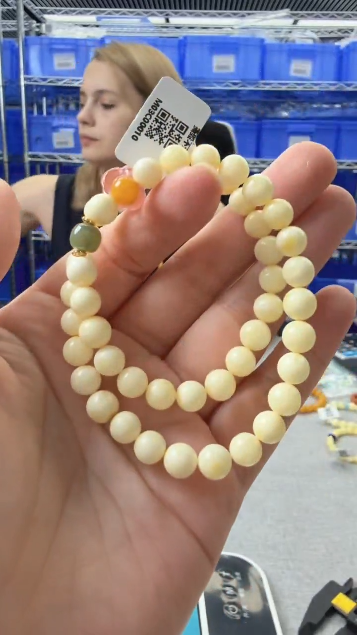 未镶嵌琥珀手链32秒拍号假一罚十