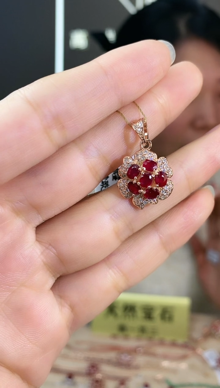 【闪购商品】红宝石颈饰银S925镶嵌颈饰