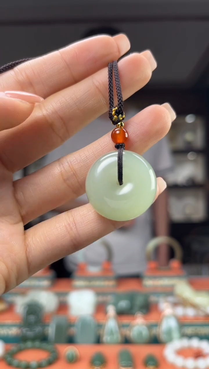 和田玉未镶嵌颈饰佩佩25mm左右