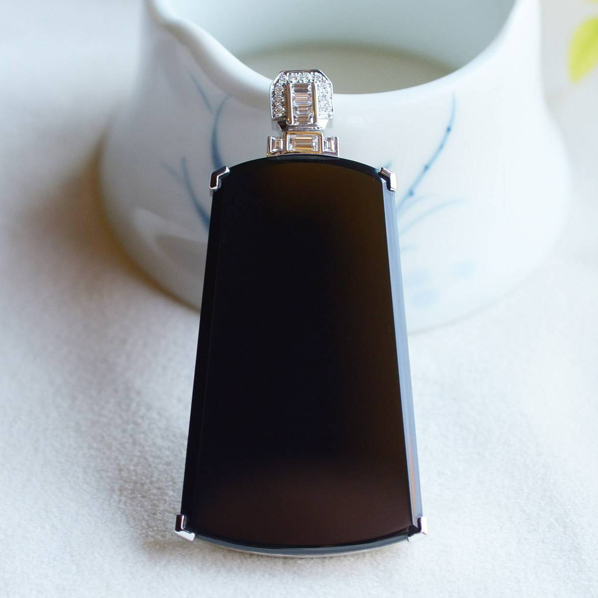 缅甸翡翠A货G18K墨翠平安无事牌挂件