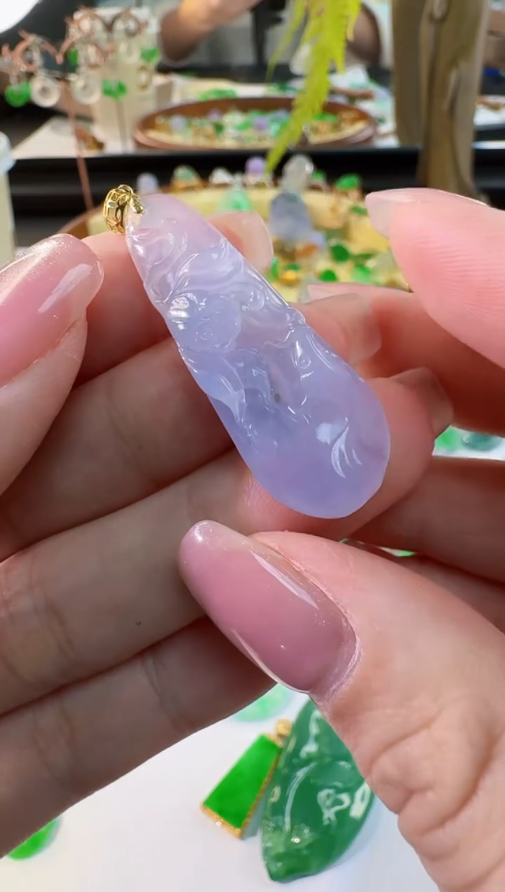 【闪购商品】翡翠颈饰18K金镶嵌缅甸翡翠A货挂件