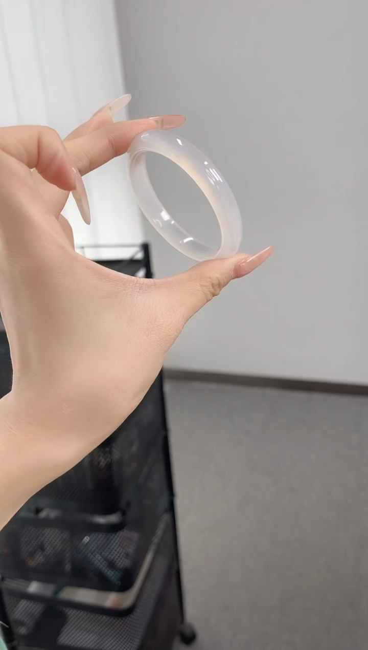 【闪购商品】玛瑙/玉髓手镯未镶嵌54-55圈