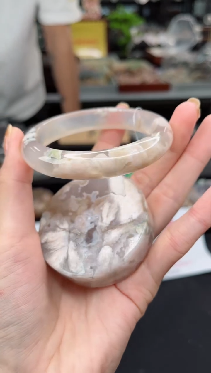 【闪购商品】石英质玉手镯未镶嵌58圈口（赠品镯心）3931231