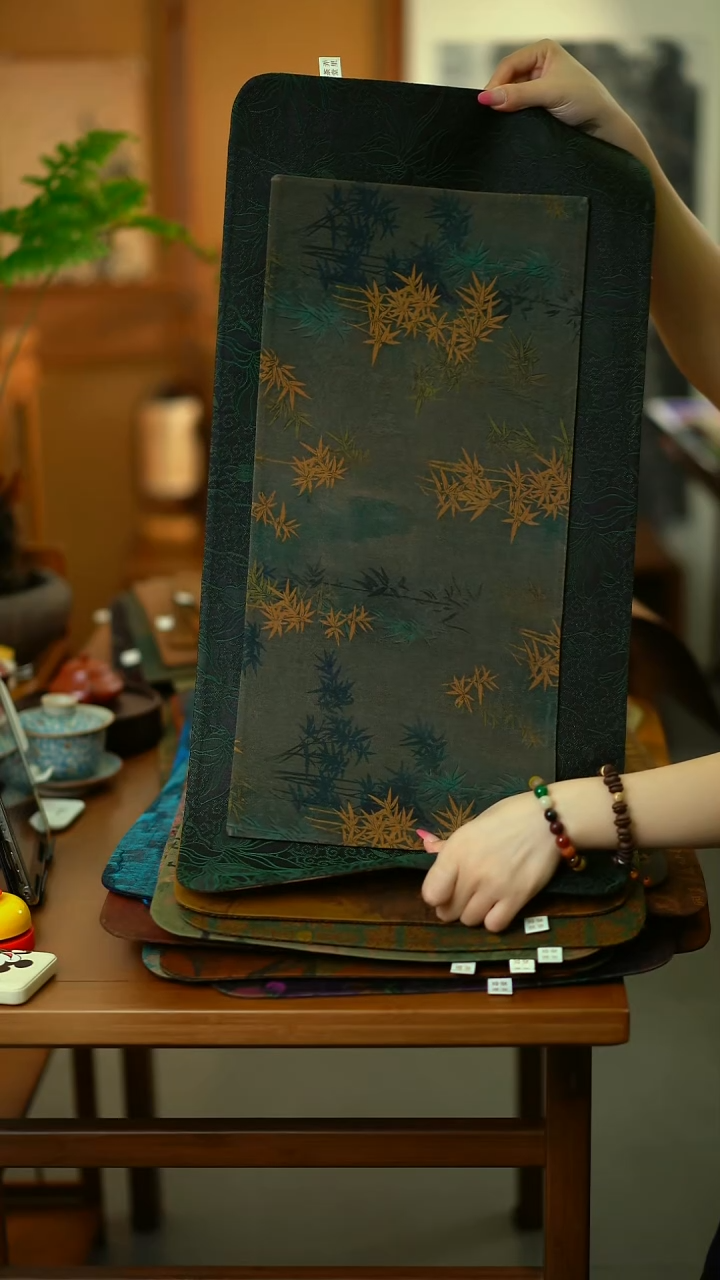 睿****营大片荷韵+小金竹