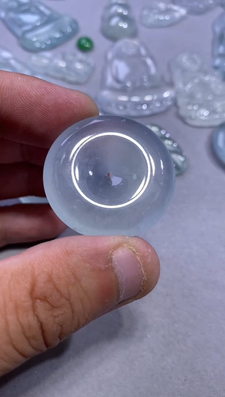 吊坠(不含链)未镶嵌翡翠扣子23800  32.5  6.3