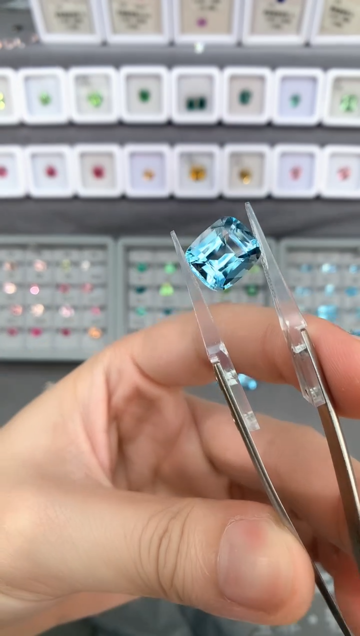 【闪购商品】定制托帕石裸石未镶嵌8.32ct
