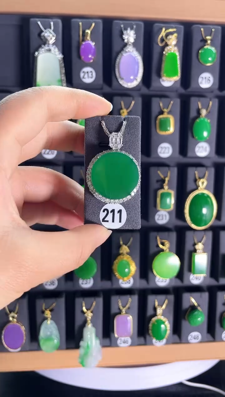 【闪购商品】翡翠耳饰银S925镶嵌211...