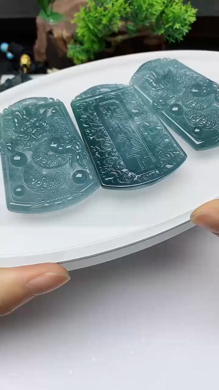 【闪购商品】翡翠颈饰未镶嵌多样性发其一/龙牌