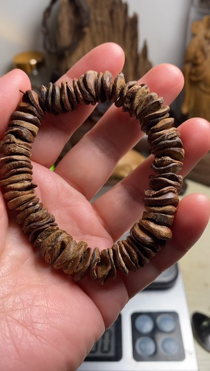 【闪购商品】沉香手串马泥涝沉水手串13,7克