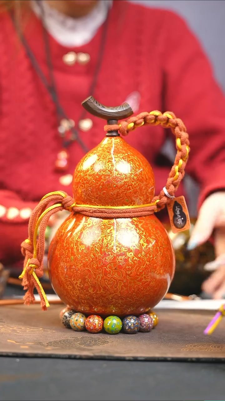 【闪购商品】WY227漆艺酒葫芦不包手串及旋转底座