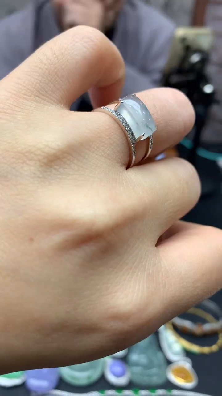 【闪购商品】翡翠戒指18K金镶嵌25-天然翡翠