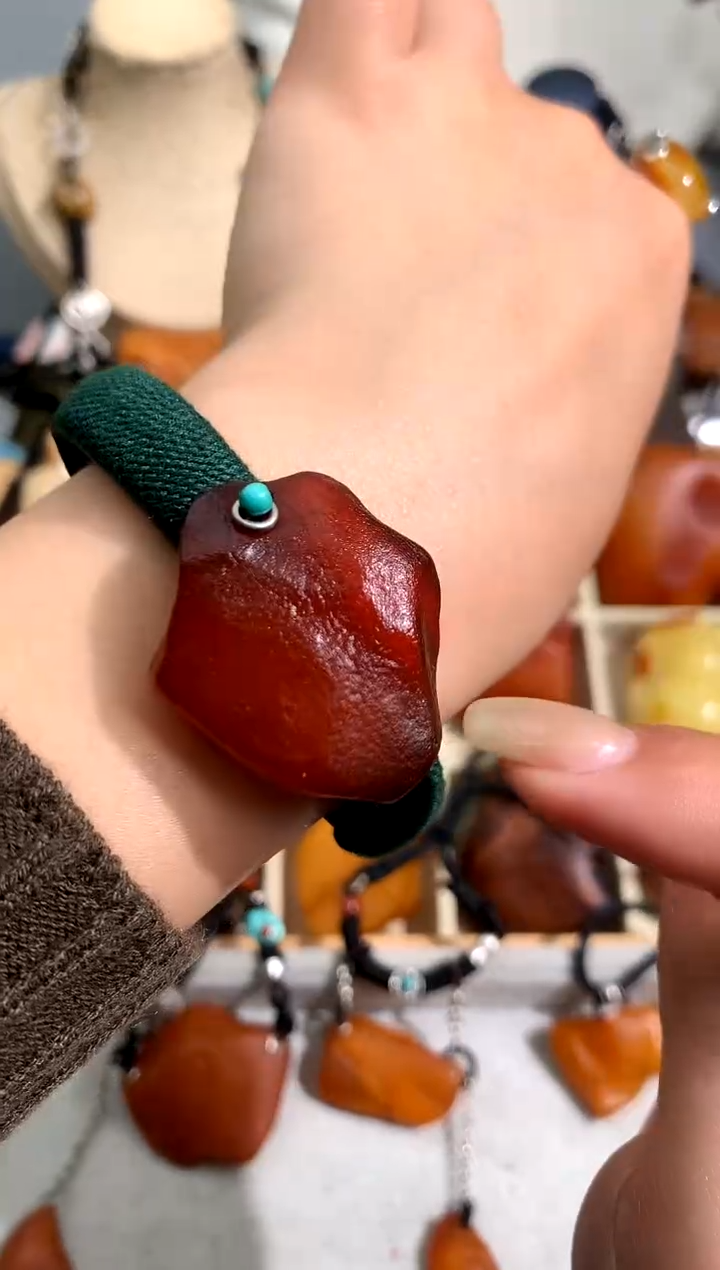 【闪购商品】蜜蜡裸石未镶嵌似玉