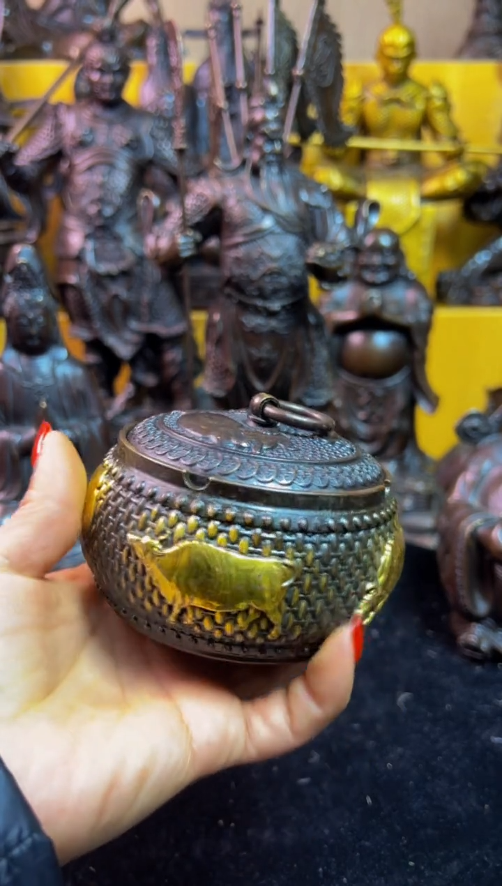【闪购商品】1案台摆件 物品摆件