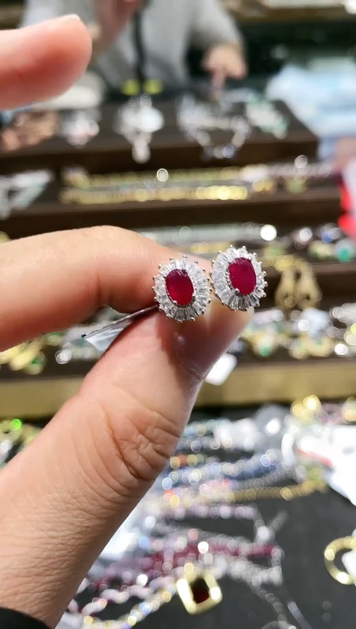 【闪购商品】红宝石耳饰银S925镶嵌耳钉