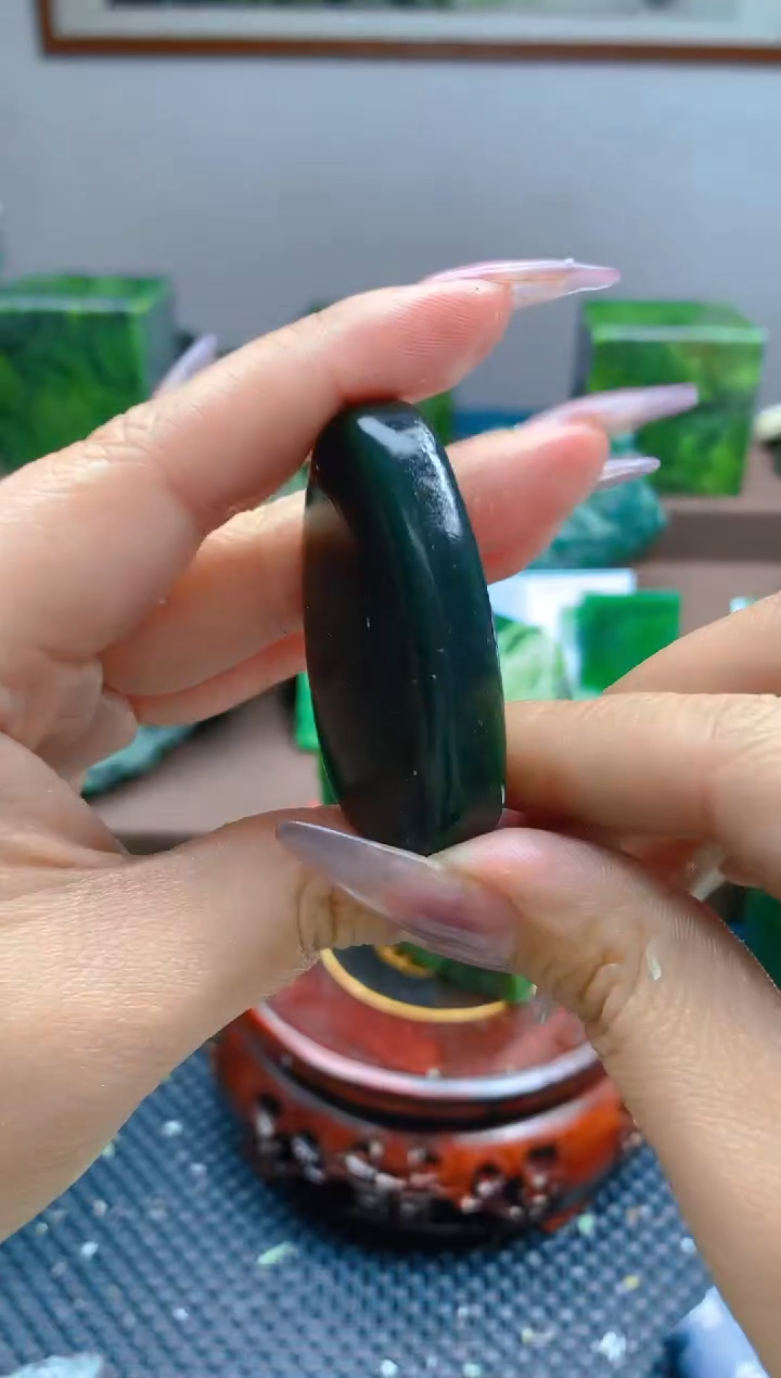 【闪购商品】和田玉（青玉）珠宝半成品未镶嵌随机发货一个