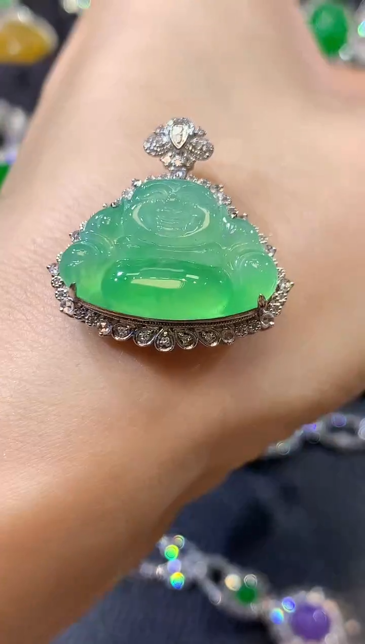 【闪购商品】翡翠吊坠(不含链)18K金镶嵌D56