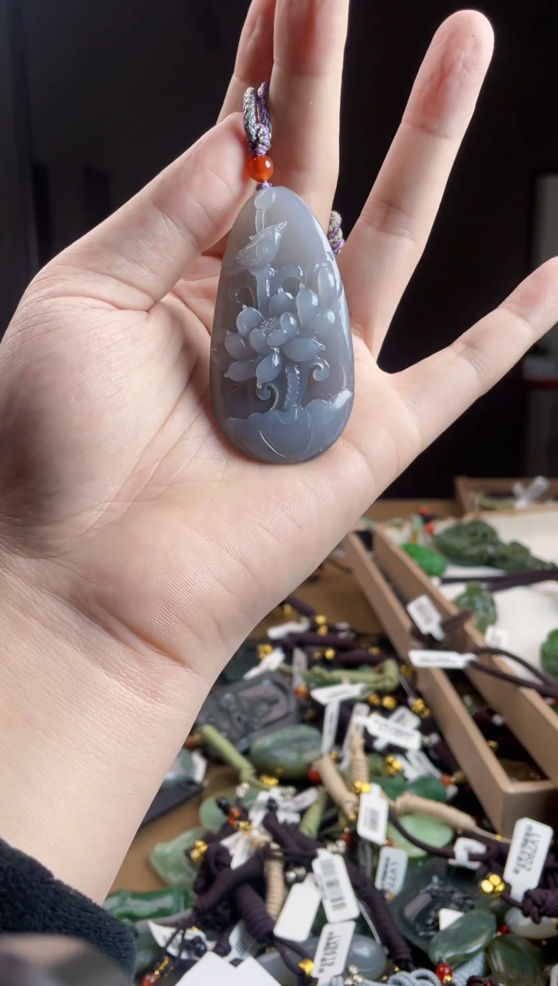 颈饰未镶嵌和田玉1